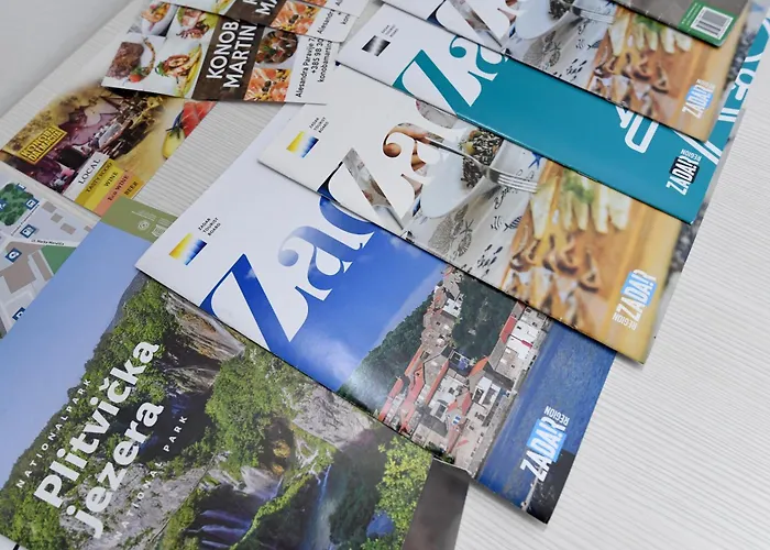 Lighthouse Πανσιόν Ζαντάρ