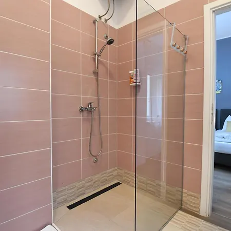 Lighthouse Guest house 3*